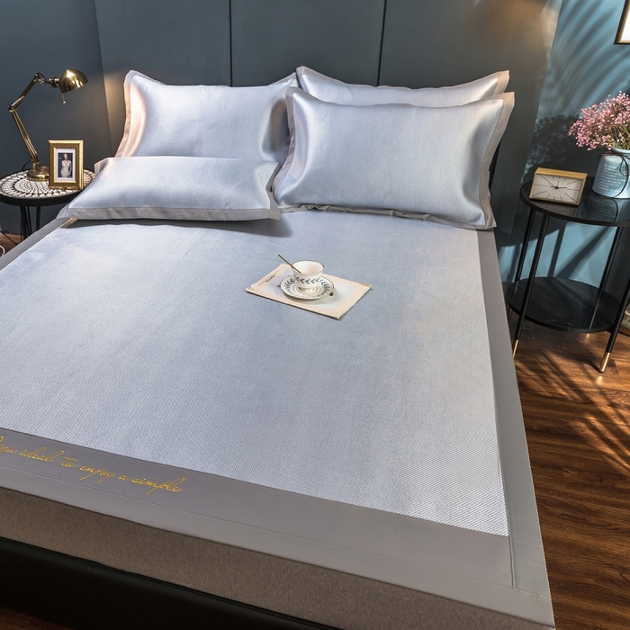 91家纺网 家纺一手货源 找家纺 印季家纺 2026新款刺绣款冰藤席 天蓝