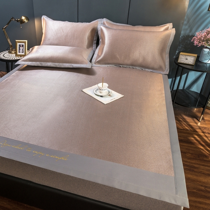 91家纺网 家纺一手货源 找家纺 印季家纺 2026新款刺绣款冰藤席 咖啡