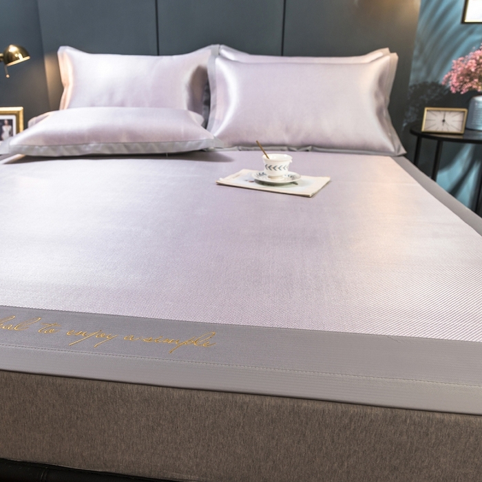 91家纺网 家纺一手货源 找家纺 印季家纺 2026新款刺绣款冰藤席 浅紫