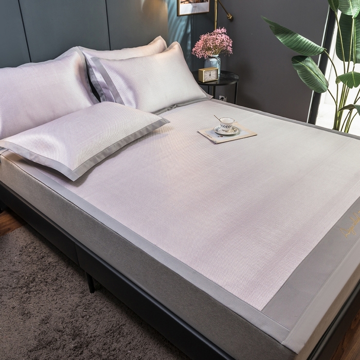 91家纺网 家纺一手货源 找家纺 印季家纺 2026新款刺绣款冰藤席 浅紫