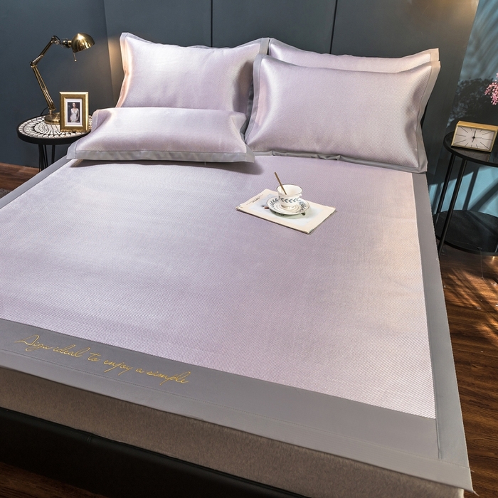 91家纺网 家纺一手货源 找家纺 印季家纺 2026新款刺绣款冰藤席 浅紫