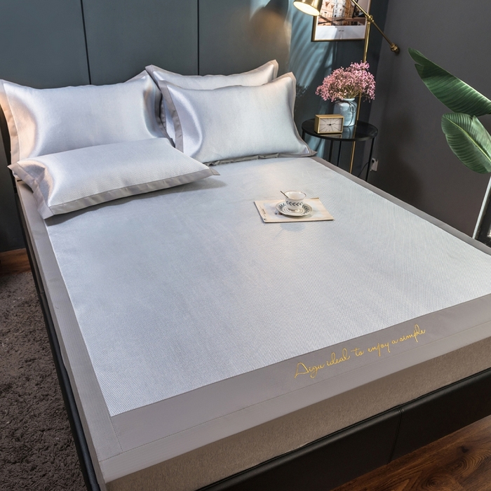 91家纺网 家纺一手货源 找家纺 印季家纺 2026新款刺绣款冰藤席 天蓝