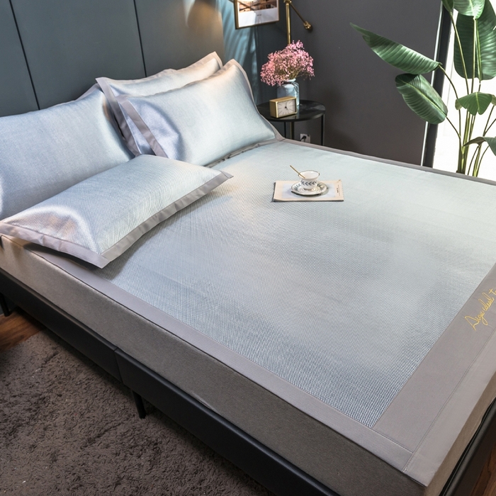 91家纺网 家纺一手货源 找家纺 印季家纺 2026新款刺绣款冰藤席 深蓝