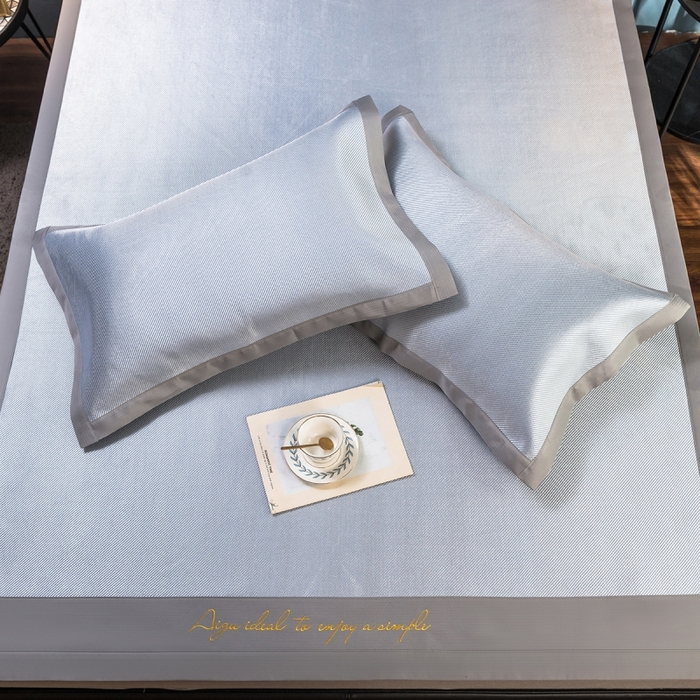 91家纺网 家纺一手货源 找家纺 印季家纺 2026新款刺绣款冰藤席 天蓝