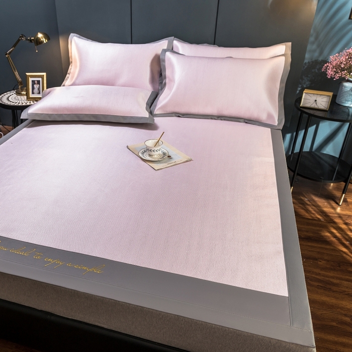 91家纺网 家纺一手货源 找家纺 印季家纺 2026新款刺绣款冰藤席 浅粉