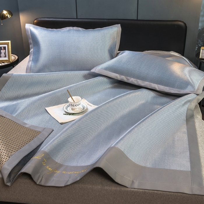 91家纺网 家纺一手货源 找家纺 印季家纺 2026新款刺绣款冰藤席 深蓝