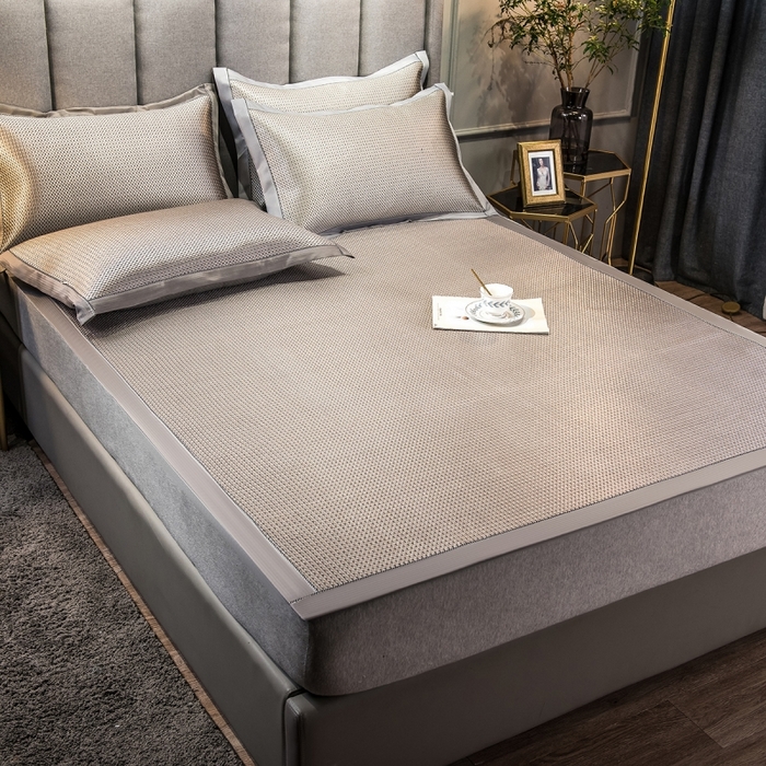 91家纺网 家纺一手货源 找家纺 印季家纺 2026新款高端养生冰藤席席子凉席 银棕小格