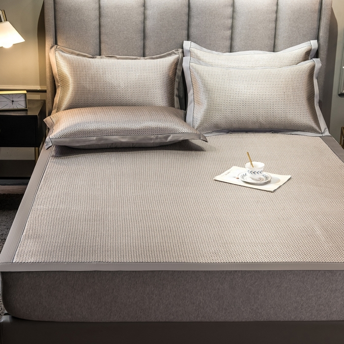 91家纺网 家纺一手货源 找家纺 印季家纺 2026新款高端养生冰藤席席子凉席 银棕小格