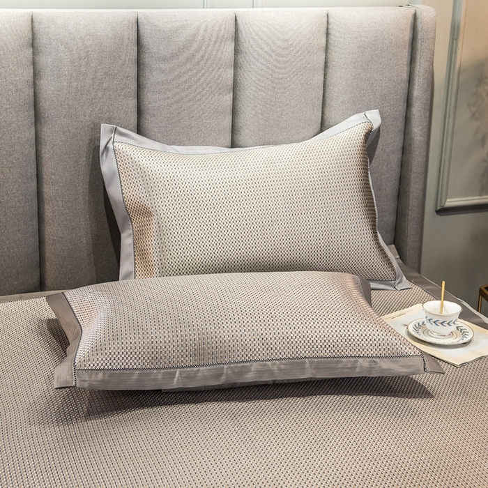 91家纺网 家纺一手货源 找家纺 印季家纺 2026新款高端养生冰藤席席子凉席 银棕小格