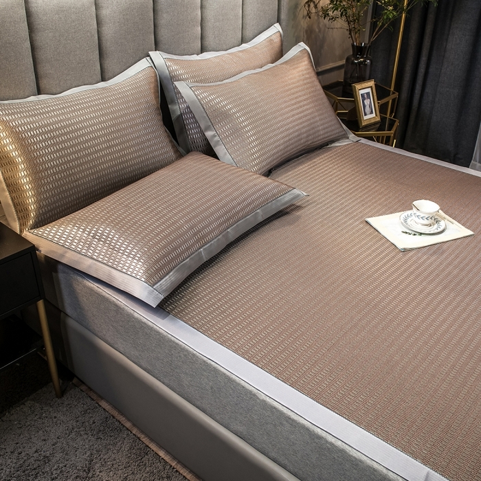 91家纺网 家纺一手货源 找家纺 印季家纺 2026新款高端养生冰藤席席子凉席 格调咖