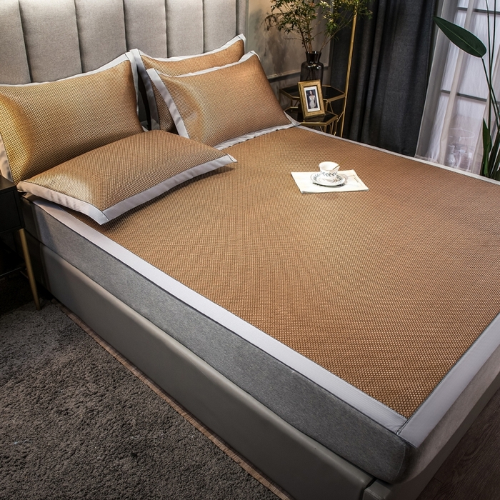 91家纺网 家纺一手货源 找家纺 印季家纺 2026新款高端养生冰藤席席子凉席 金色年华