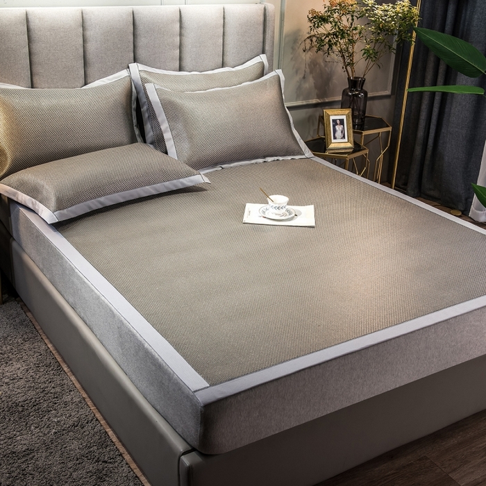 91家纺网 家纺一手货源 找家纺 印季家纺 2026新款高端养生冰藤席席子凉席 银绿小格