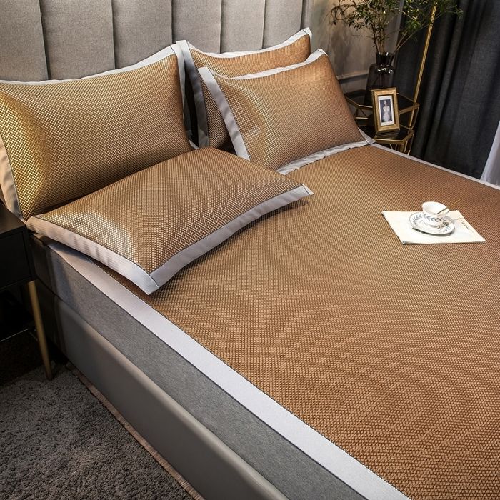 91家纺网 家纺一手货源 找家纺 印季家纺 2026新款高端养生冰藤席席子凉席 金色年华