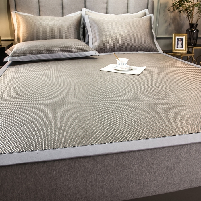 91家纺网 家纺一手货源 找家纺 印季家纺 2026新款高端养生冰藤席席子凉席 银绿小格