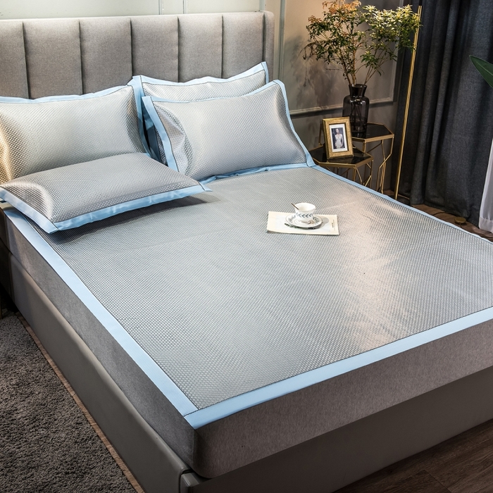 91家纺网 家纺一手货源 找家纺 印季家纺 2026新款高端养生冰藤席席子凉席 蓝色妖姬