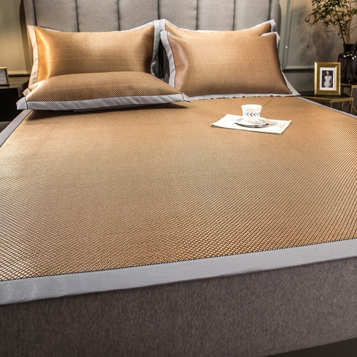 91家纺网 家纺一手货源 找家纺 印季家纺 2026新款高端养生冰藤席席子凉席 金色年华