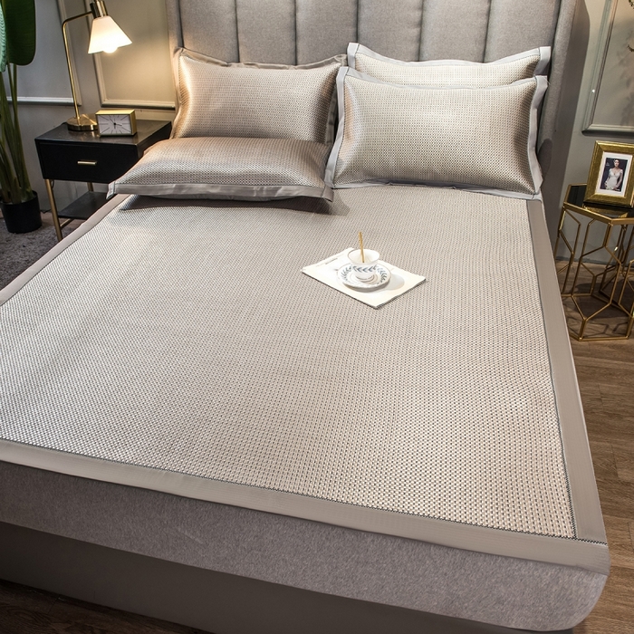 91家纺网 家纺一手货源 找家纺 印季家纺 2026新款高端养生冰藤席席子凉席 银棕小格