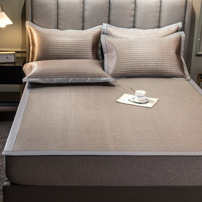 91家纺网 家纺一手货源 找家纺 印季家纺 2026新款高端养生冰藤席席子凉席 格调咖