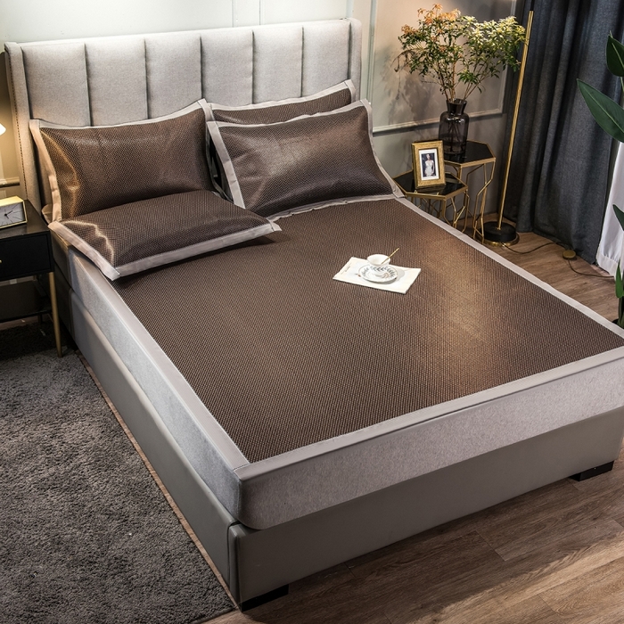 91家纺网 家纺一手货源 找家纺 印季家纺 2026新款高端养生冰藤席席子凉席 深咖小点