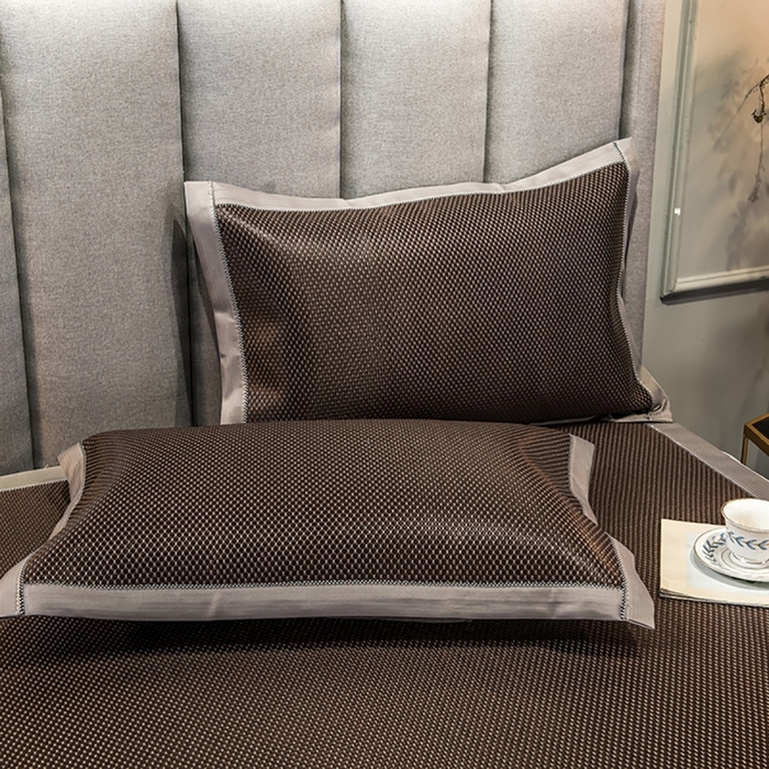 91家纺网 家纺一手货源 找家纺 印季家纺 2026新款高端养生冰藤席席子凉席 深咖小点