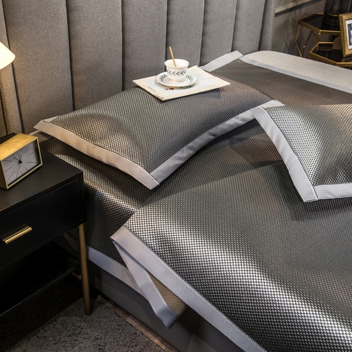 91家纺网 家纺一手货源 找家纺 印季家纺 2026新款高端养生冰藤席席子凉席 绿野仙踪