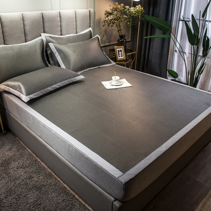 91家纺网 家纺一手货源 找家纺 印季家纺 2026新款高端养生冰藤席席子凉席 绿野仙踪