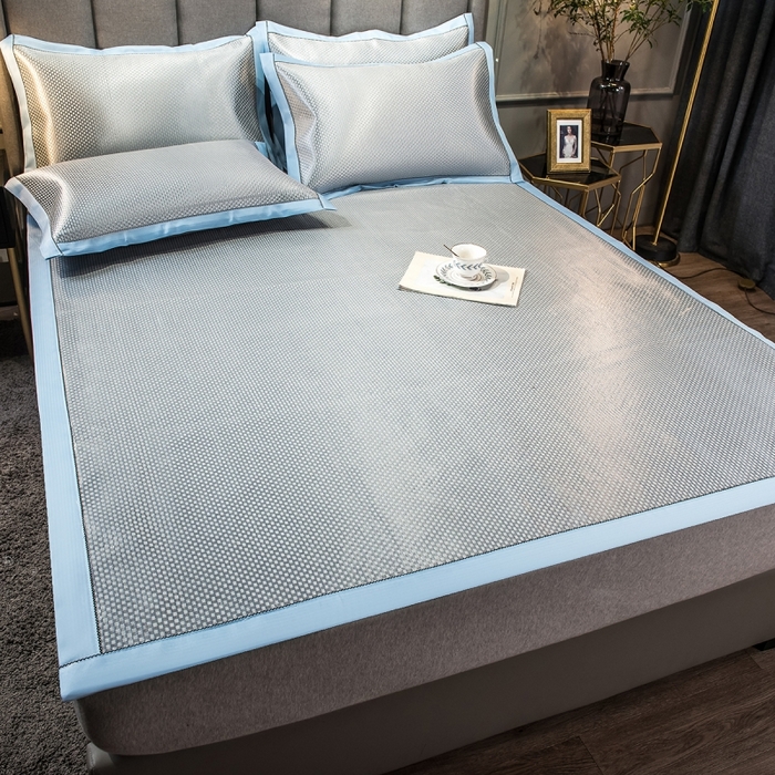 91家纺网 家纺一手货源 找家纺 印季家纺 2026新款高端养生冰藤席席子凉席 蓝色妖姬