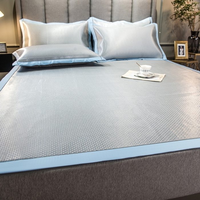 91家纺网 家纺一手货源 找家纺 印季家纺 2026新款高端养生冰藤席席子凉席 蓝色妖姬