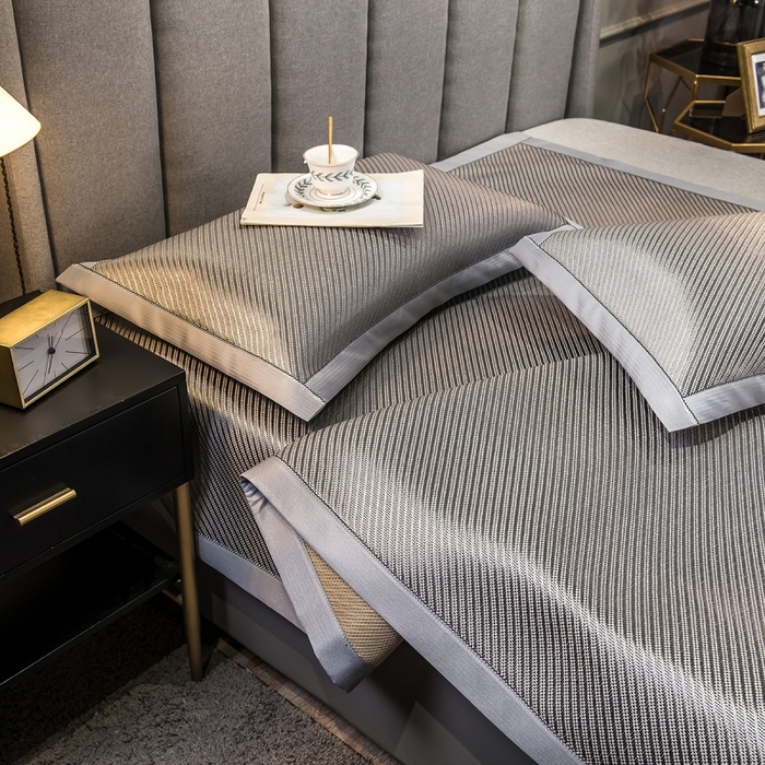 91家纺网 家纺一手货源 找家纺 印季家纺 2026新款高端养生冰藤席席子凉席 斜纹灰