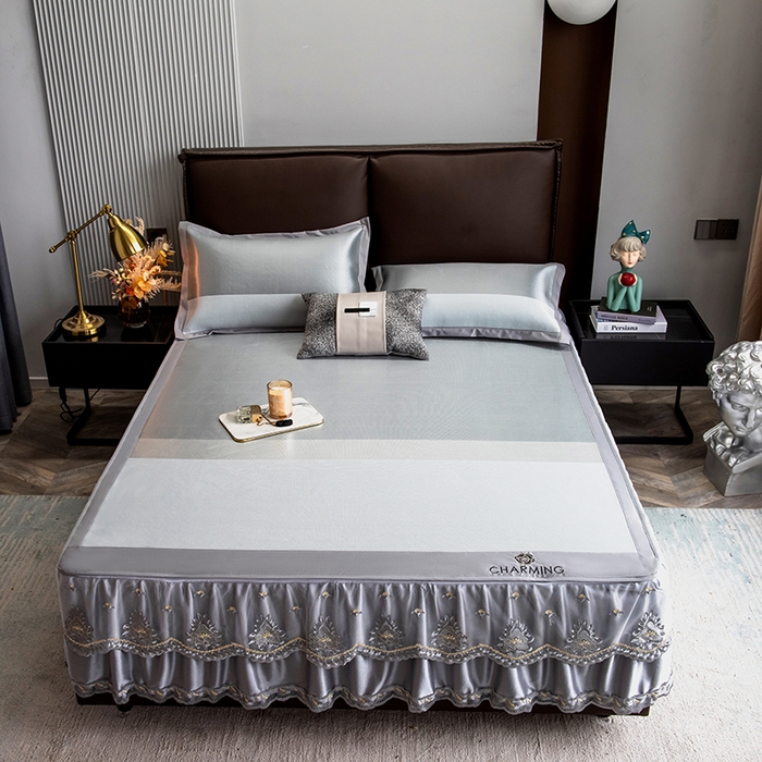 91家纺网 家纺一手货源 找家纺 印季家纺 2026新款清凉舒适拼色加密冰藤床裙款凉席 条纹-浅灰