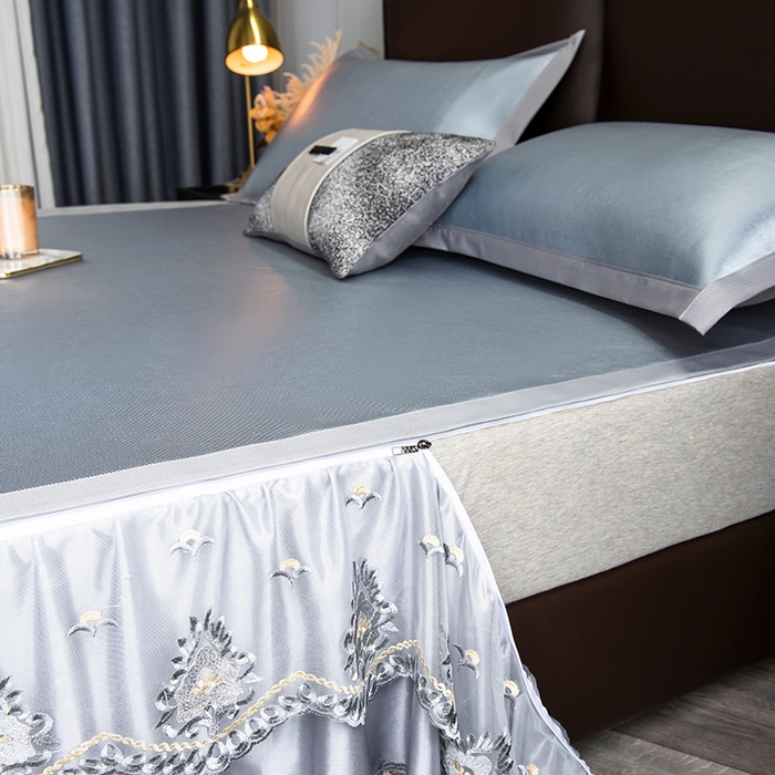 91家纺网 家纺一手货源 找家纺 印季家纺 2026新款清凉舒适拼色加密冰藤床裙款凉席 色块-浅蓝