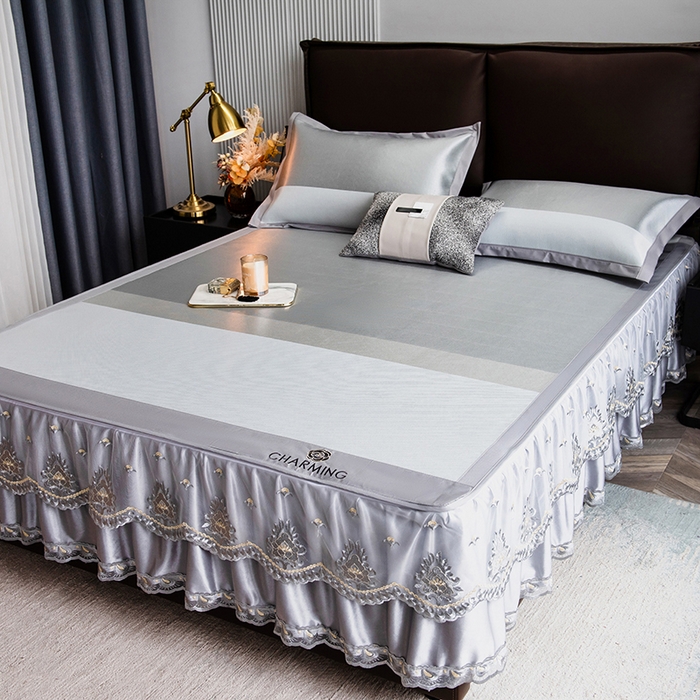 91家纺网 家纺一手货源 找家纺 印季家纺 2026新款清凉舒适拼色加密冰藤床裙款凉席 条纹-浅灰