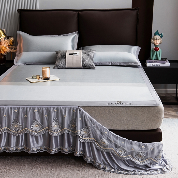 91家纺网 家纺一手货源 找家纺 印季家纺 2026新款清凉舒适拼色加密冰藤床裙款凉席 条纹-浅灰