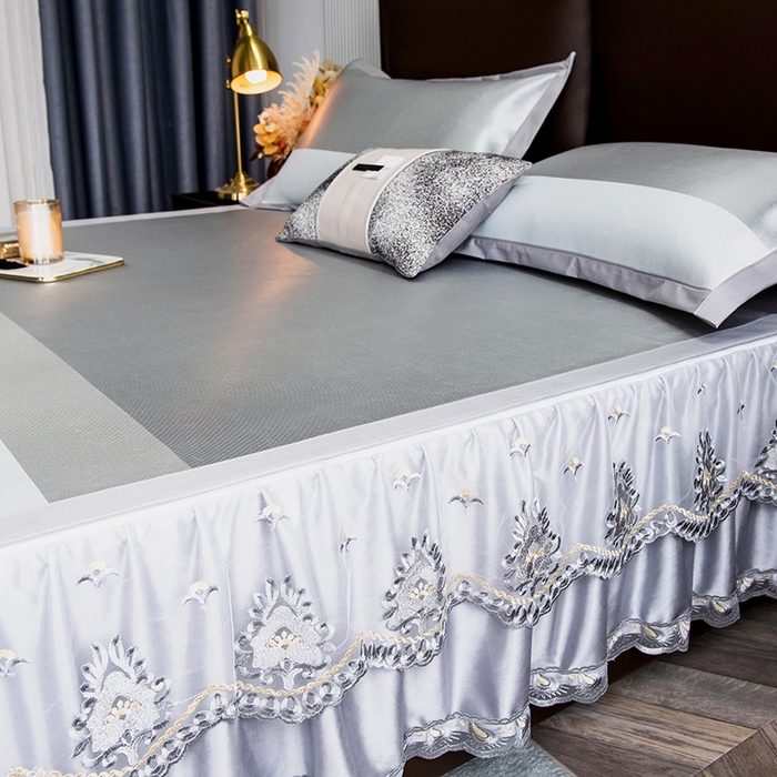 91家纺网 家纺一手货源 找家纺 印季家纺 2026新款清凉舒适拼色加密冰藤床裙款凉席 条纹-浅灰