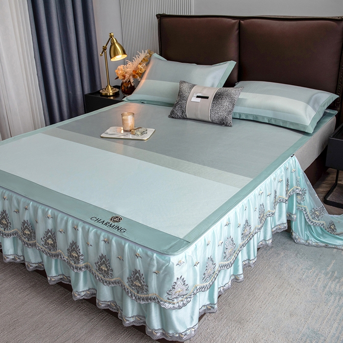 91家纺网 家纺一手货源 找家纺 印季家纺 2026新款清凉舒适拼色加密冰藤床裙款凉席 条纹-浅绿