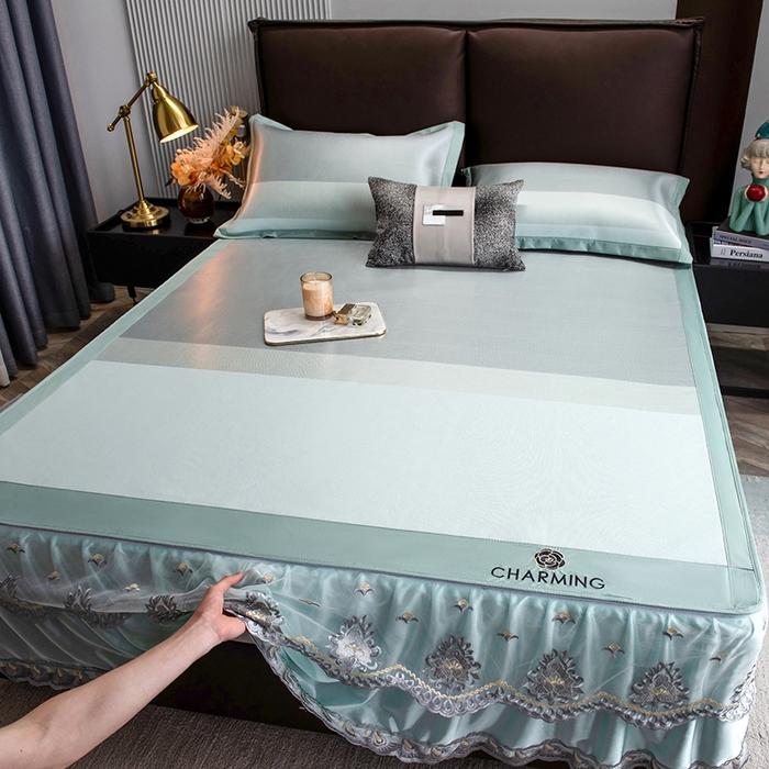 91家纺网 家纺一手货源 找家纺 印季家纺 2026新款清凉舒适拼色加密冰藤床裙款凉席 条纹-浅绿