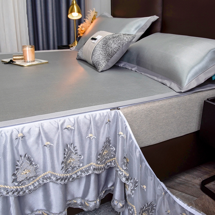 91家纺网 家纺一手货源 找家纺 印季家纺 2026新款清凉舒适拼色加密冰藤床裙款凉席 色块-浅灰