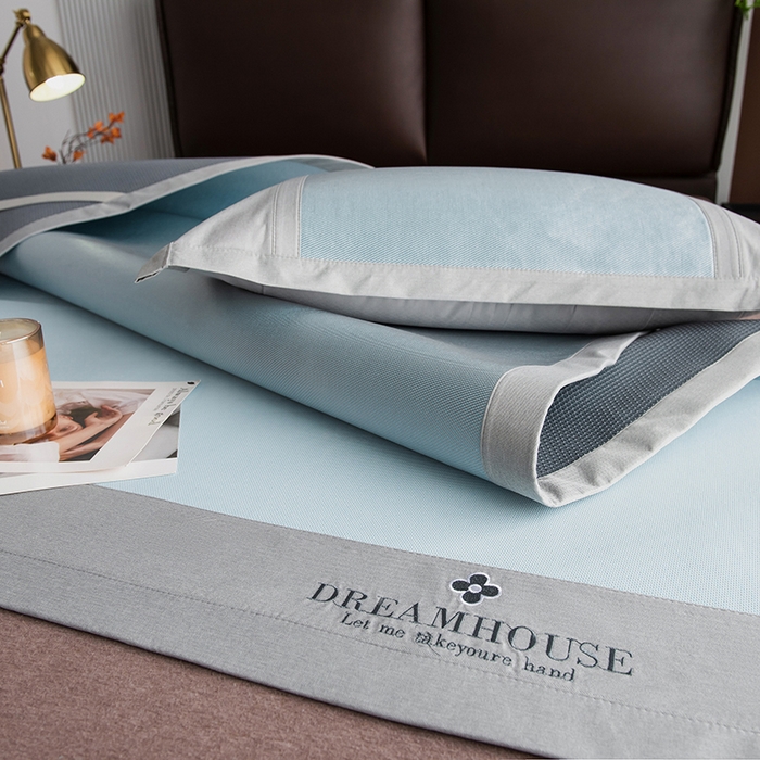 91家纺网 家纺一手货源 找家纺 印季家纺 2026新款拼色加密冰藤席子凉席 条纹-蓝灰