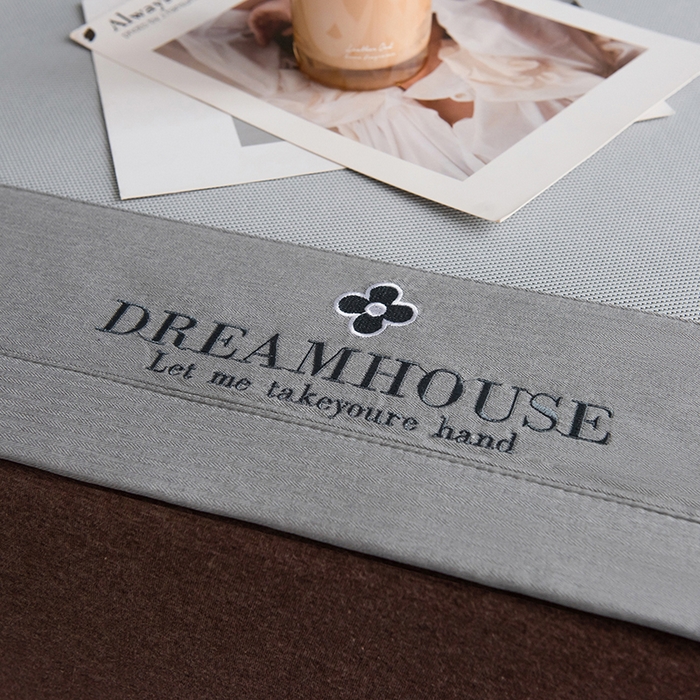 91家纺网 家纺一手货源 找家纺 印季家纺 2026新款拼色加密冰藤席子凉席 条纹-浅灰