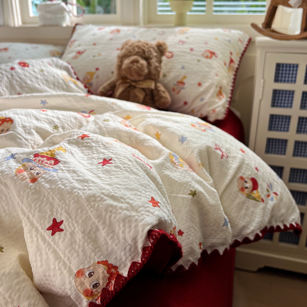 91家纺网 家纺一手货源 找家纺 （总）水墨江南 2026新款贝壳边泡芙纱时尚印花四件套