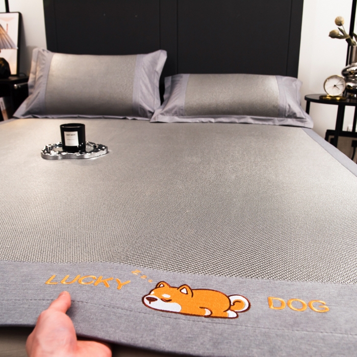 印季家纺 2026新款5A级抗菌加厚绣花冰藤席-幸运狗（床席款） 银灰