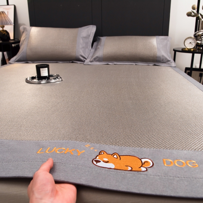 印季家纺 2026新款5A级抗菌加厚绣花冰藤席-幸运狗（床席款） 银棕