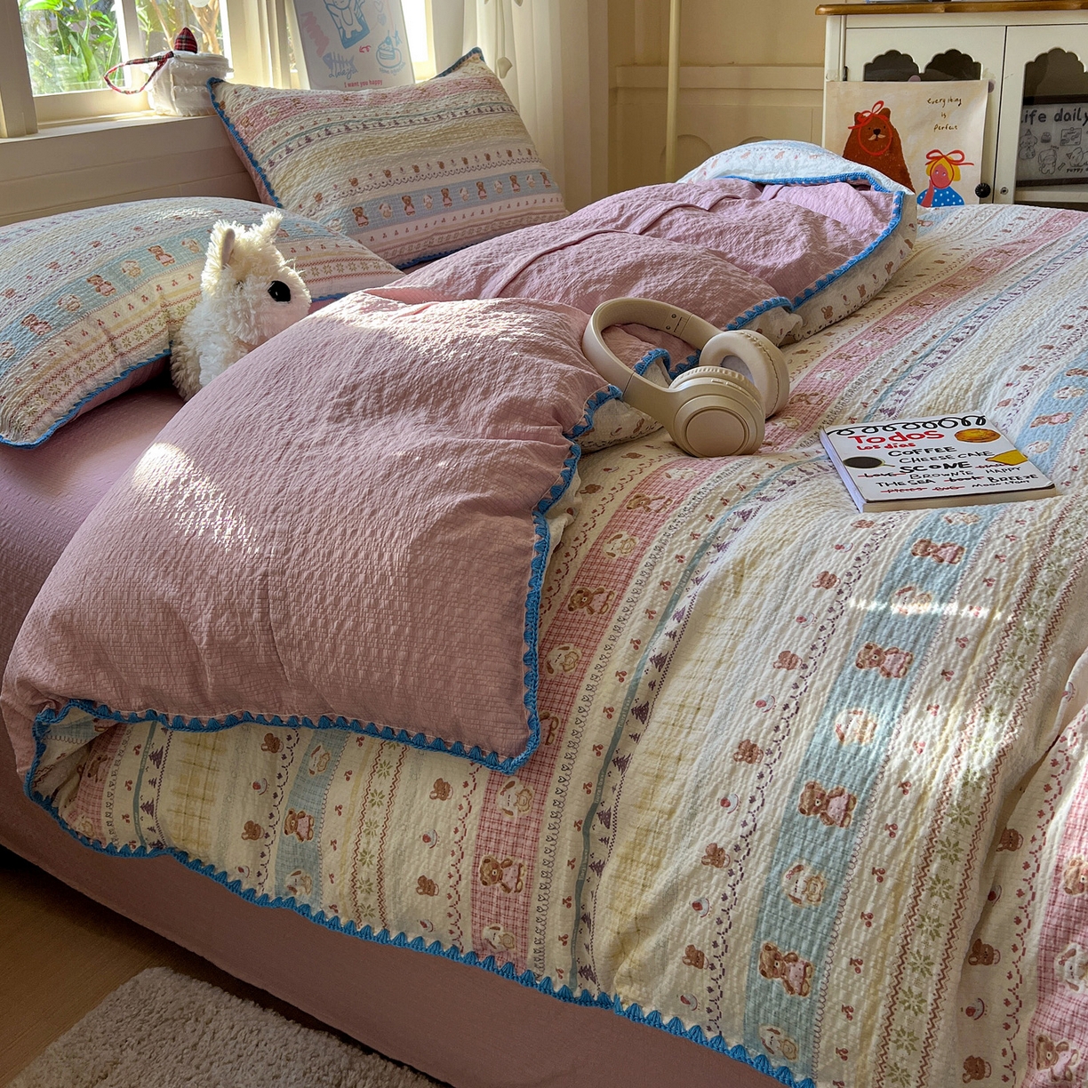 91家纺网 家纺一手货源 找家纺 水墨江南 2026新款贝壳边泡芙纱时尚印花四件套 费尔岛好友