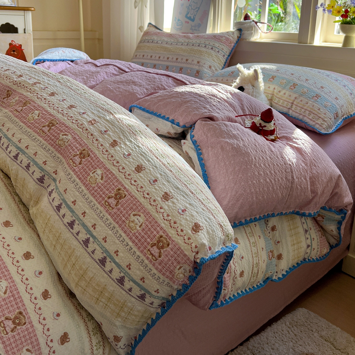 91家纺网 家纺一手货源 找家纺 水墨江南 2026新款贝壳边泡芙纱时尚印花四件套 费尔岛好友