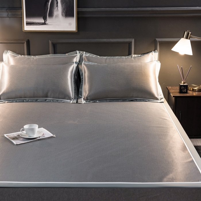 91家纺网 家纺一手货源 找家纺 印季家纺 2026新款1200D加密纯色碳光席席子凉席 浅灰