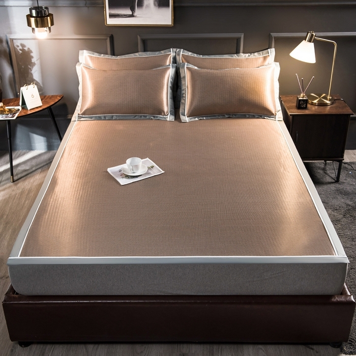 91家纺网 家纺一手货源 找家纺 印季家纺 2026新款1200D加密纯色碳光席席子凉席 咖啡