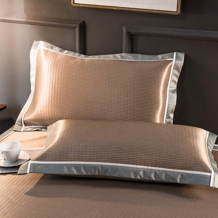 91家纺网 家纺一手货源 找家纺 印季家纺 2026新款1200D加密纯色碳光席席子凉席 咖啡