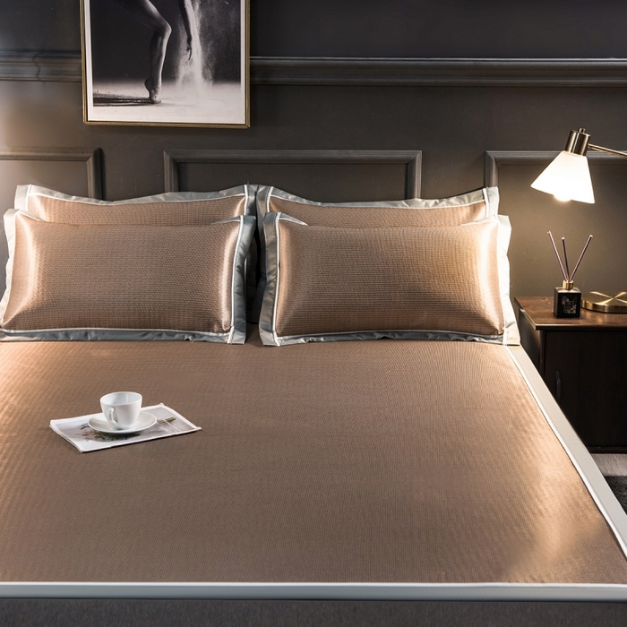 91家纺网 家纺一手货源 找家纺 印季家纺 2026新款1200D加密纯色碳光席席子凉席 咖啡