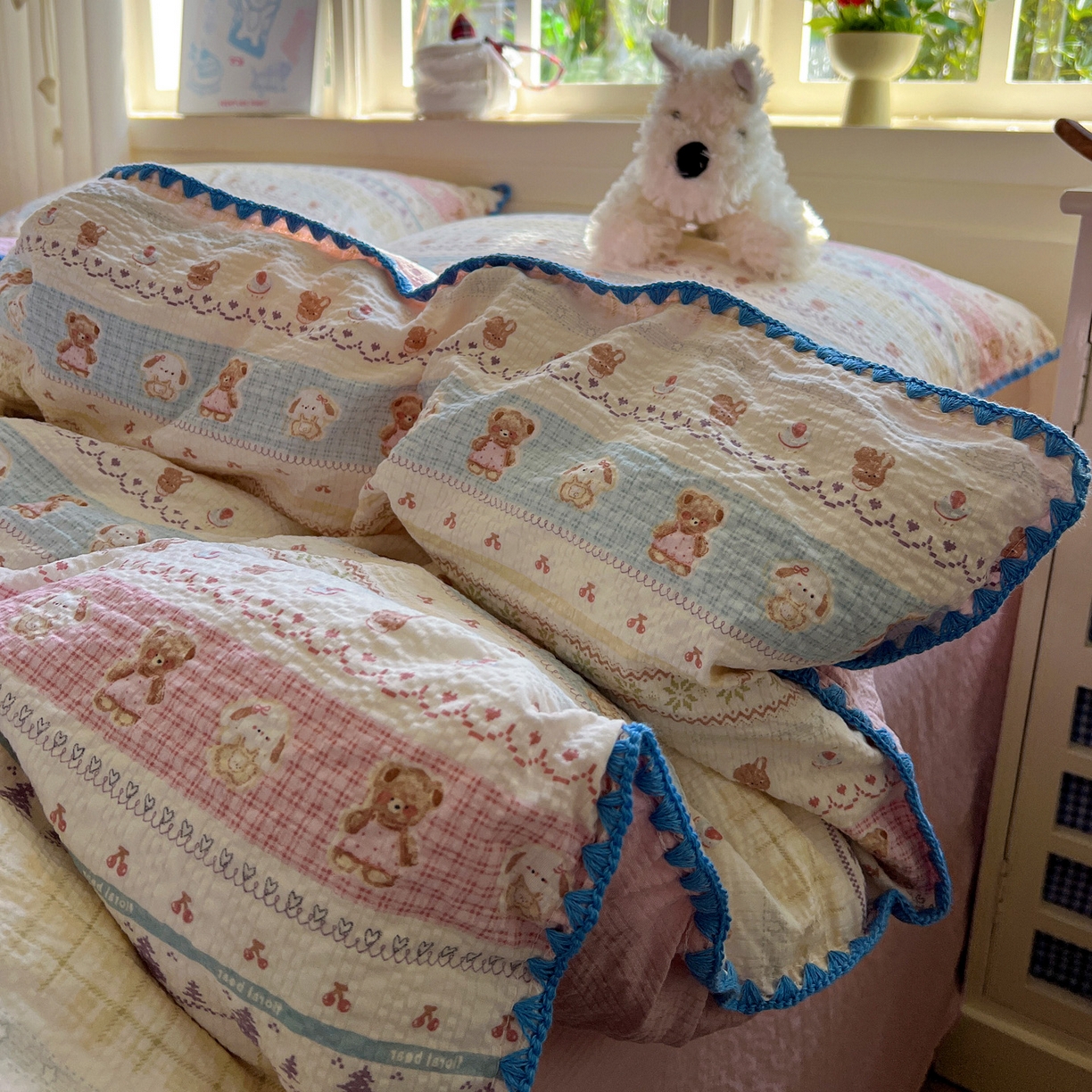 91家纺网 家纺一手货源 找家纺 水墨江南 2026新款贝壳边泡芙纱时尚印花四件套 费尔岛好友