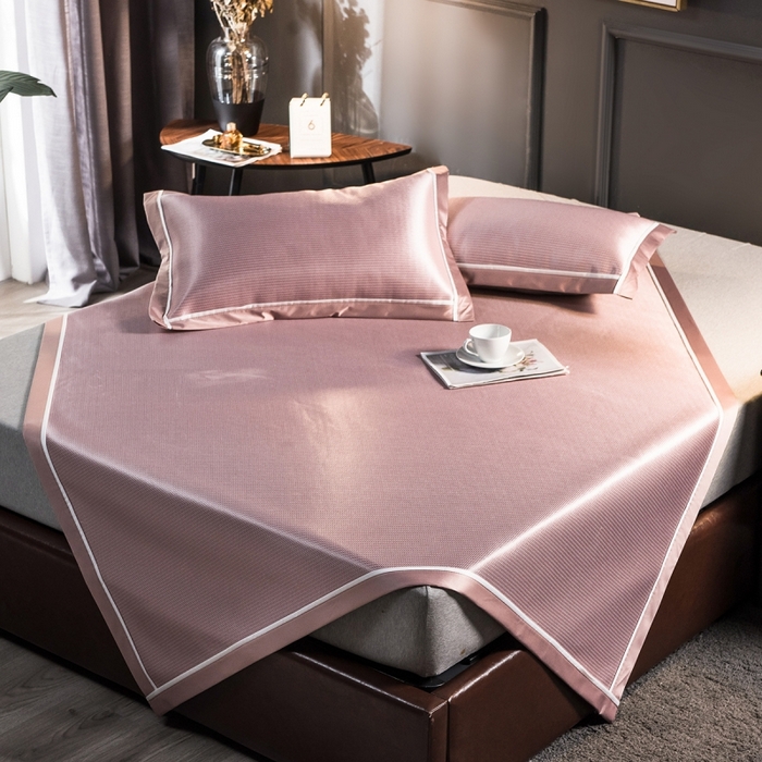 91家纺网 家纺一手货源 找家纺 印季家纺 2026新款1200D加密纯色碳光席席子凉席 嫩粉